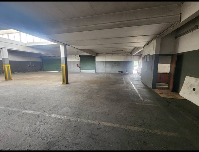 651M² WAREHOUSE TO LET IN WADEVILLE